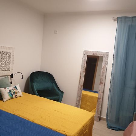 Lisbon Hostel Terminal 4 Extérieur photo