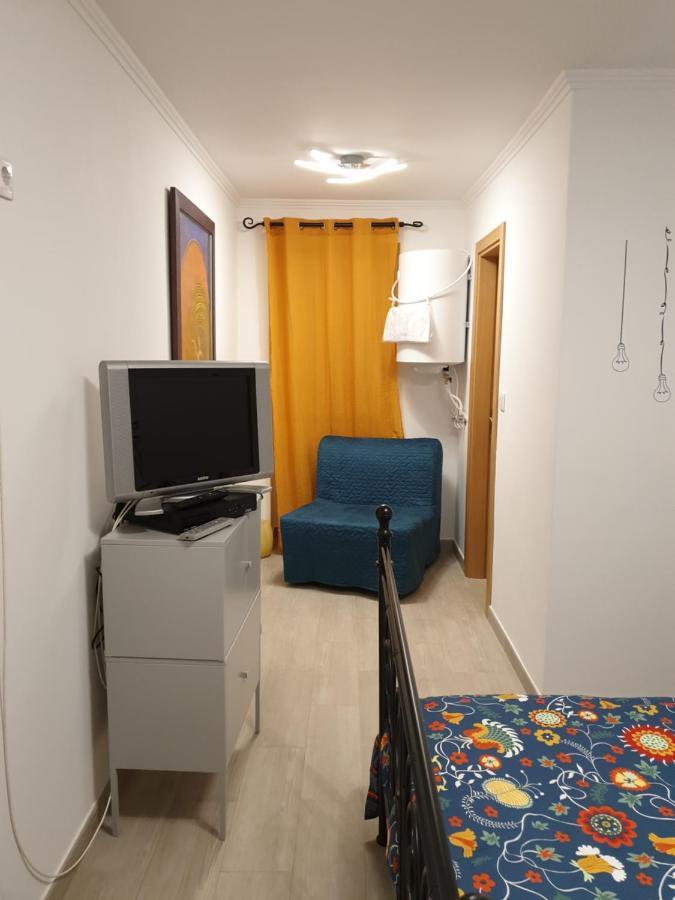 Lisbon Hostel Terminal 4 Extérieur photo